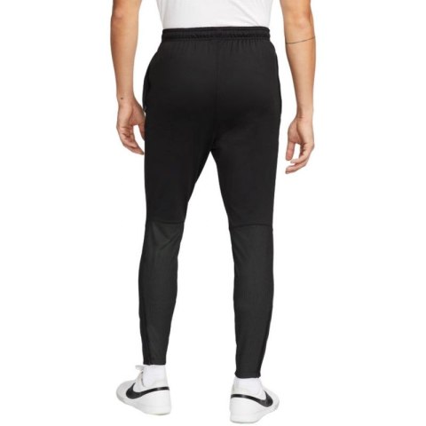 Spodnie Nike Therma-Fit Strike Pant Kwpz Winter Warrior M DC9159 010 Spodnie Nike Therma-Fit Strike Pant Kwpz Winter Warrior M DC9159 010