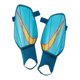 Ochraniacze piłkarskie Nike Charge SP2164-447