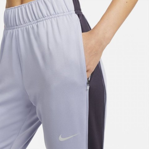 Spodnie Nike Therma-FIT Essential W DD6472-519