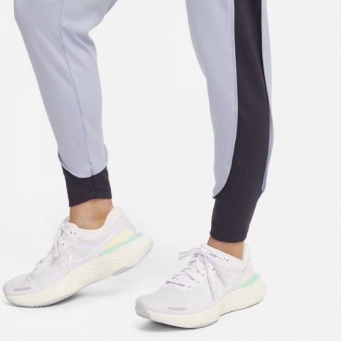 Spodnie Nike Therma-FIT Essential W DD6472-519