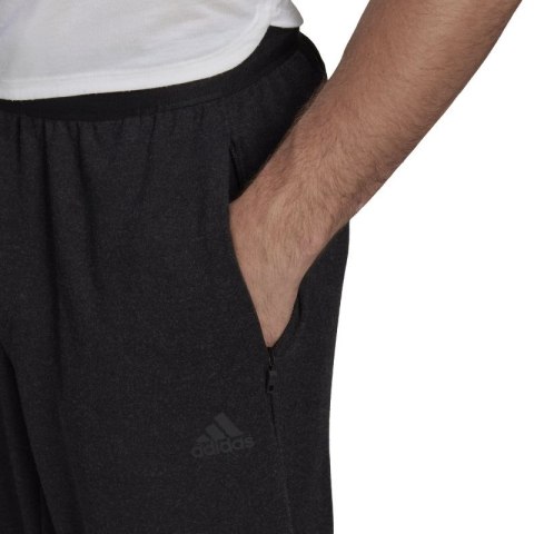 Spodnie adidas Wellbeing Training Pants M H61167