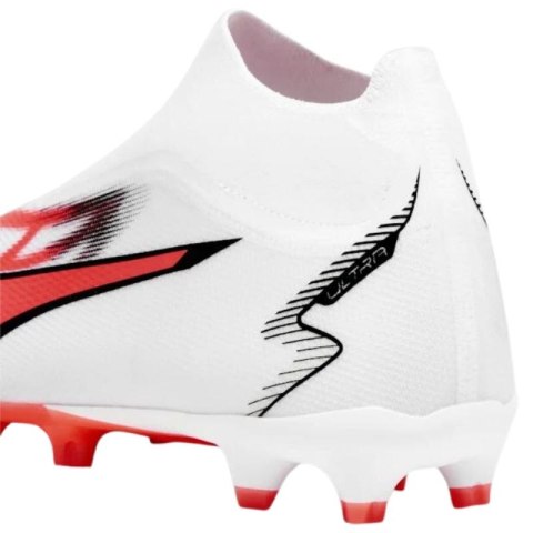 Buty piłkarskie Puma Ultra Match+ LL FG/AG M 107511 01